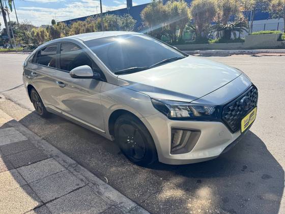 HYUNDAI IONIQ 1.6 GDI HEV DCT HYUNDAI IONIQ 1.6 GDI HEV DCT